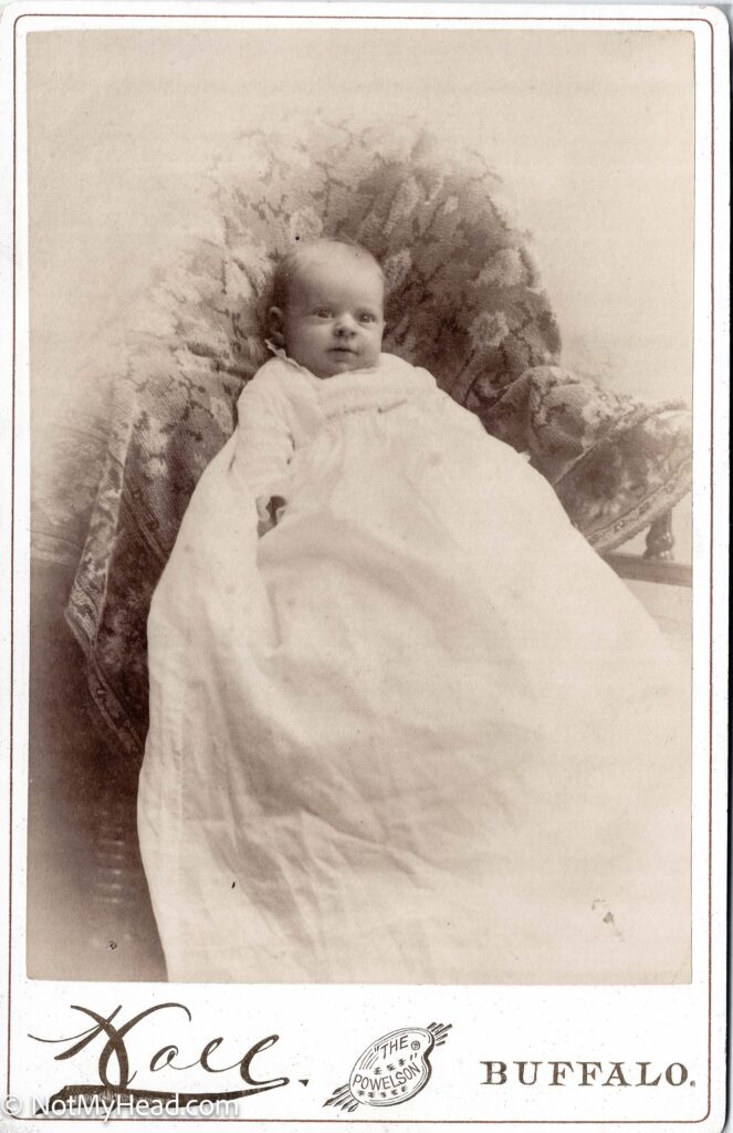 Photo of: Alice May Hubbard (1889-1913)  Date: 1890-01-01 Location:  Buffalo New York USA