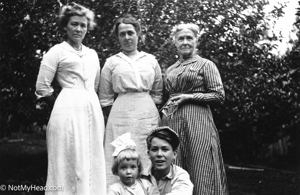 Photo of: Maude, Faith, Orpha Matilda, Lucy, Dick  Date: 1915 Location:  Tuolumne California USA