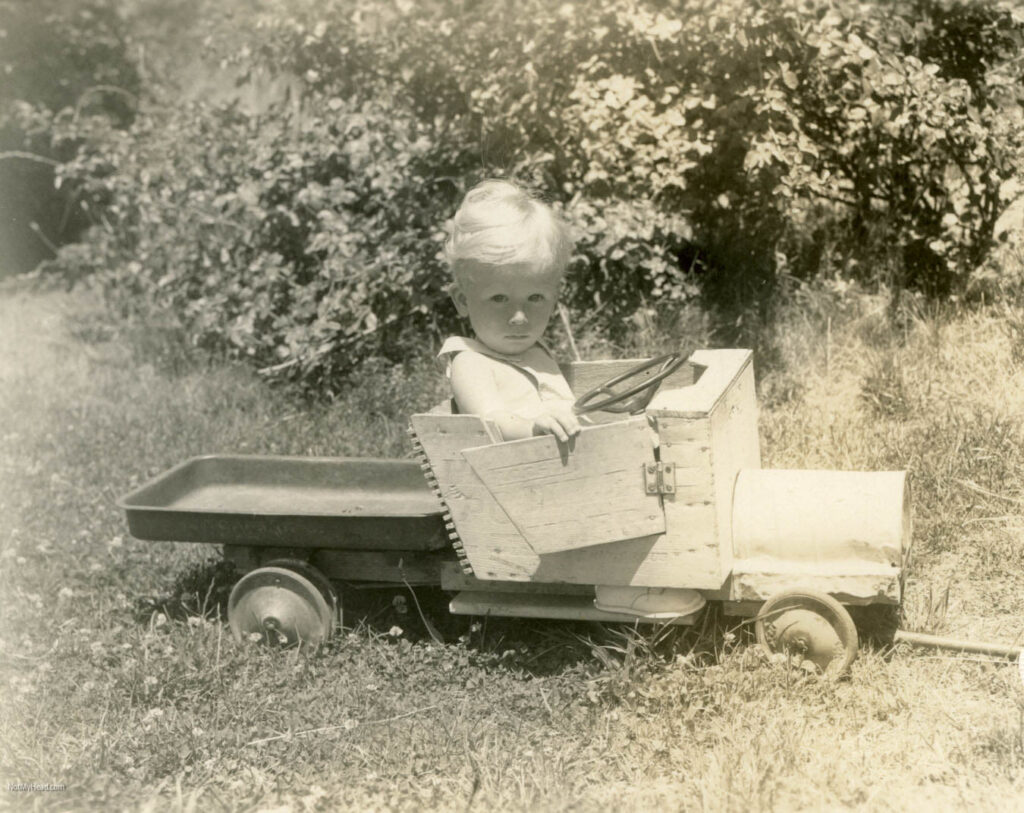 Photo of: Gene Prince, 1935  File: RP-Toulumne_July_4,_1935.jpg Date: 1935 Location: Tuolumne California